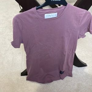 Abercrombie curved hem tee